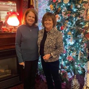 Meet your Posher, Suzanne